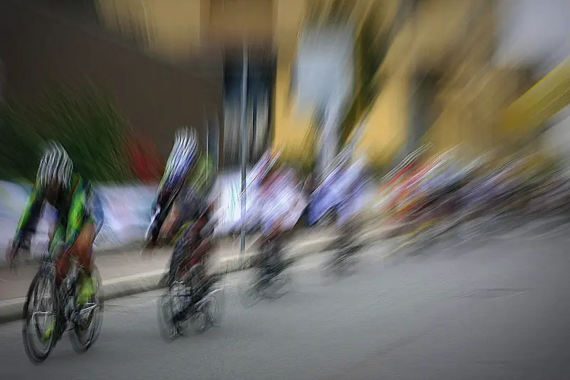 Velocità,scie e colori