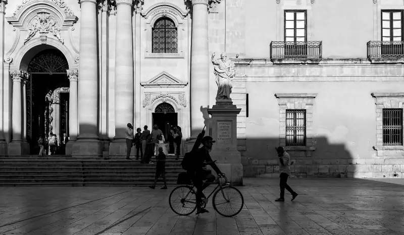 Cercando il tempo che sosta (Estratto)