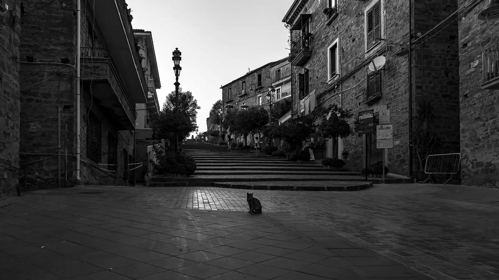 Custode del tempo che sosta — immagine 1